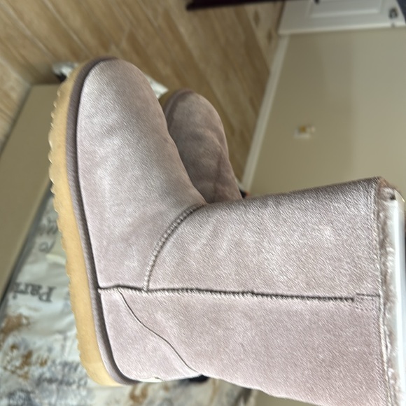 Used. Greyish purple. Zipper back - Picture 6 of 7